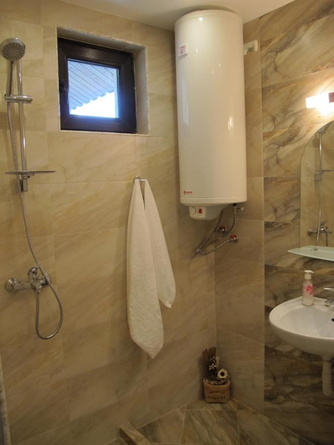 Гостевой дом Guest House Lefterova Котел-30